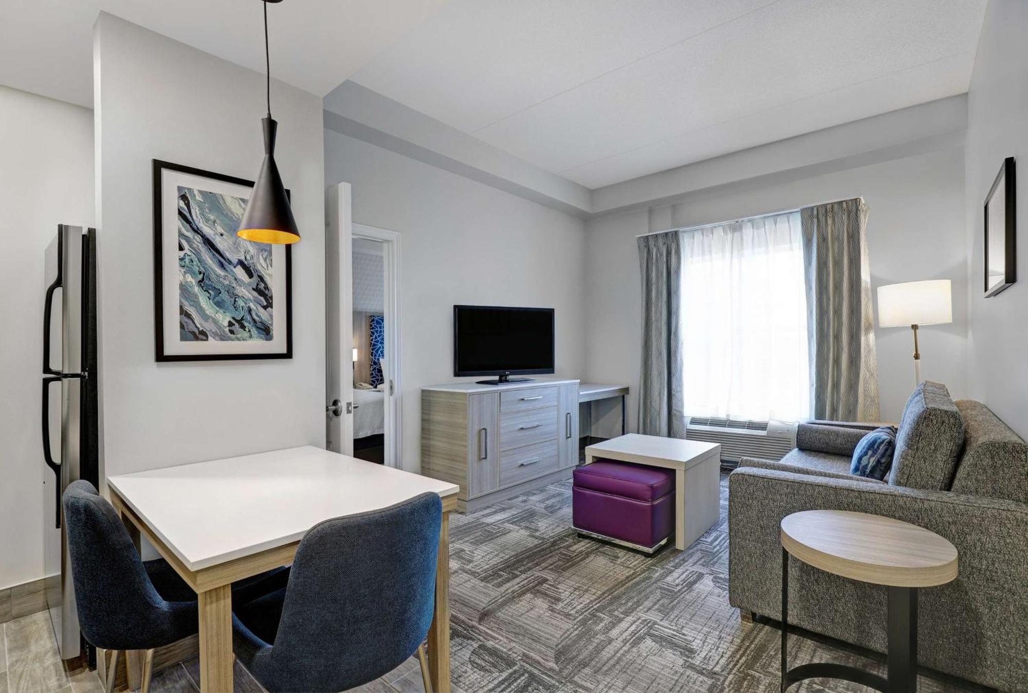 Homewood By Hilton Ontario 3* London