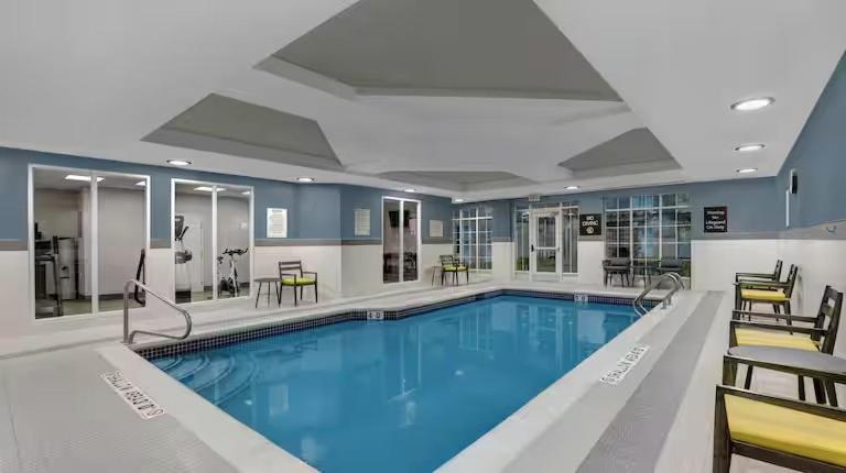 Hotel Homewood By Hilton Ontario 3*