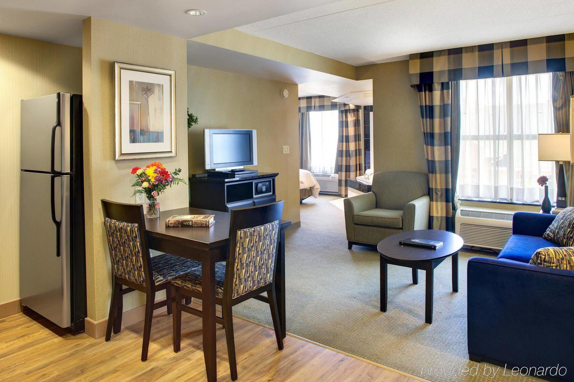 Homewood By Hilton Ontario Hotel 3*